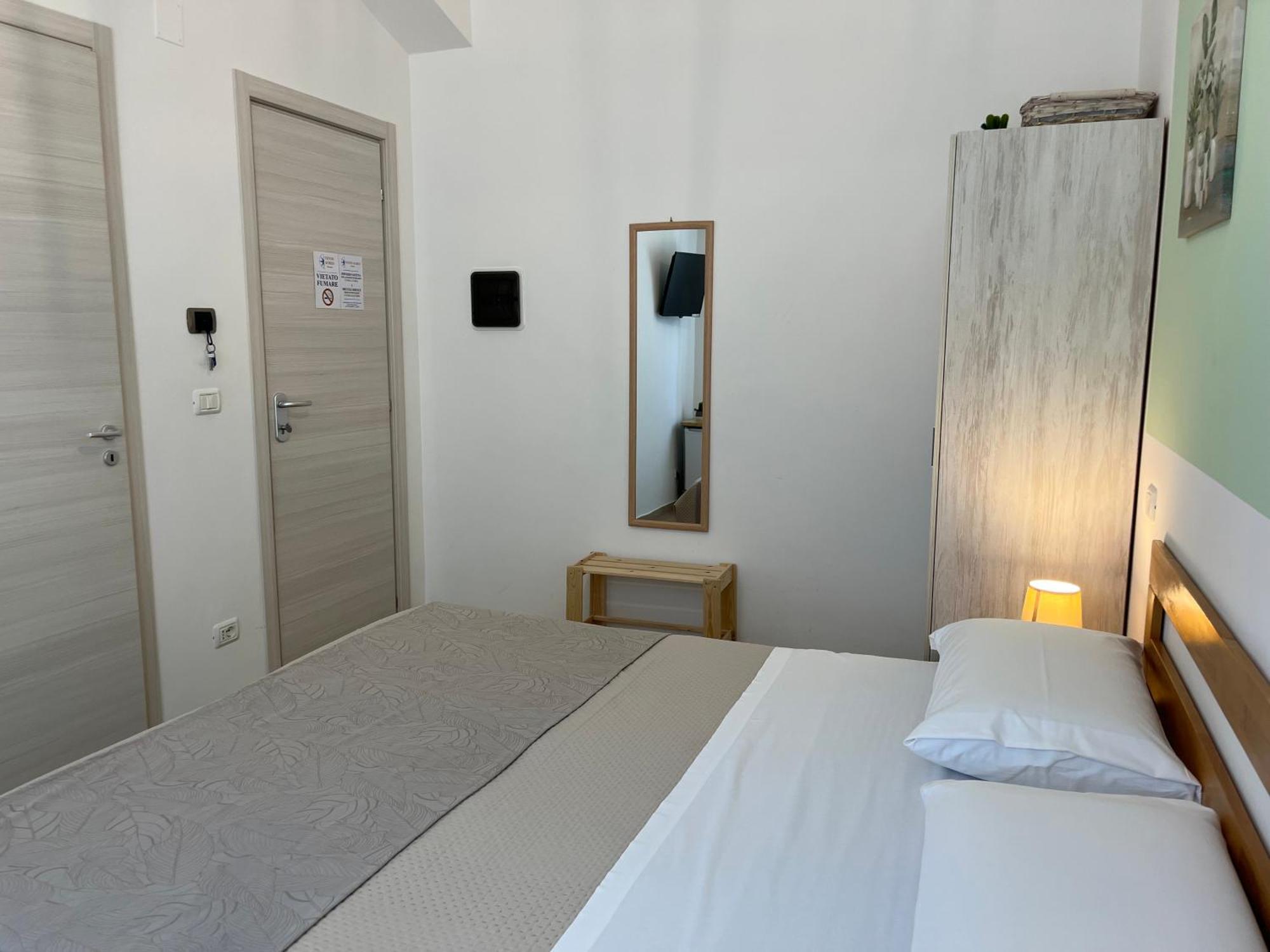 B&B Vento Aureo Rooms Milazzo Exterior foto